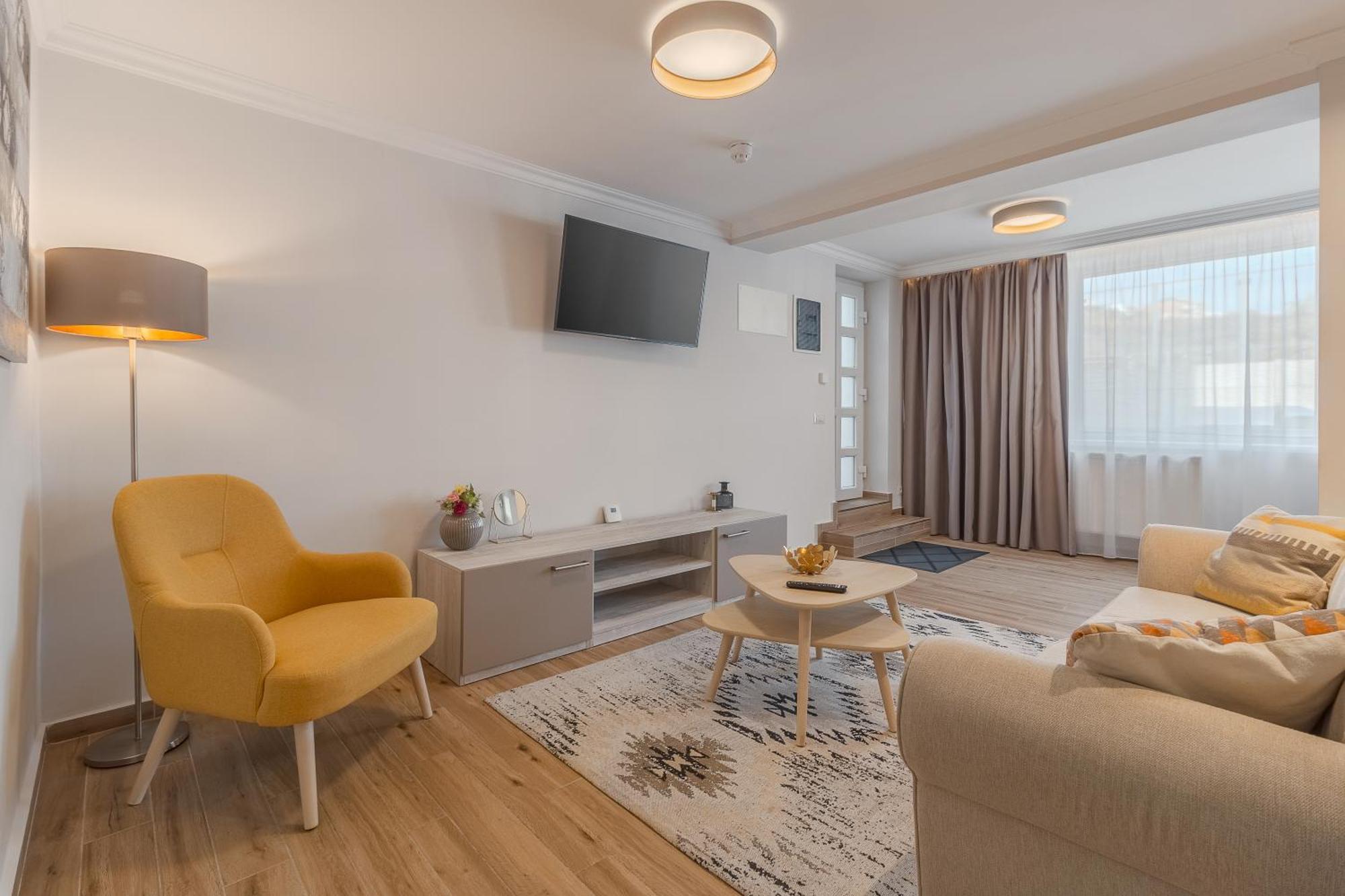 Dozsa Residence Орадеа Екстериор снимка