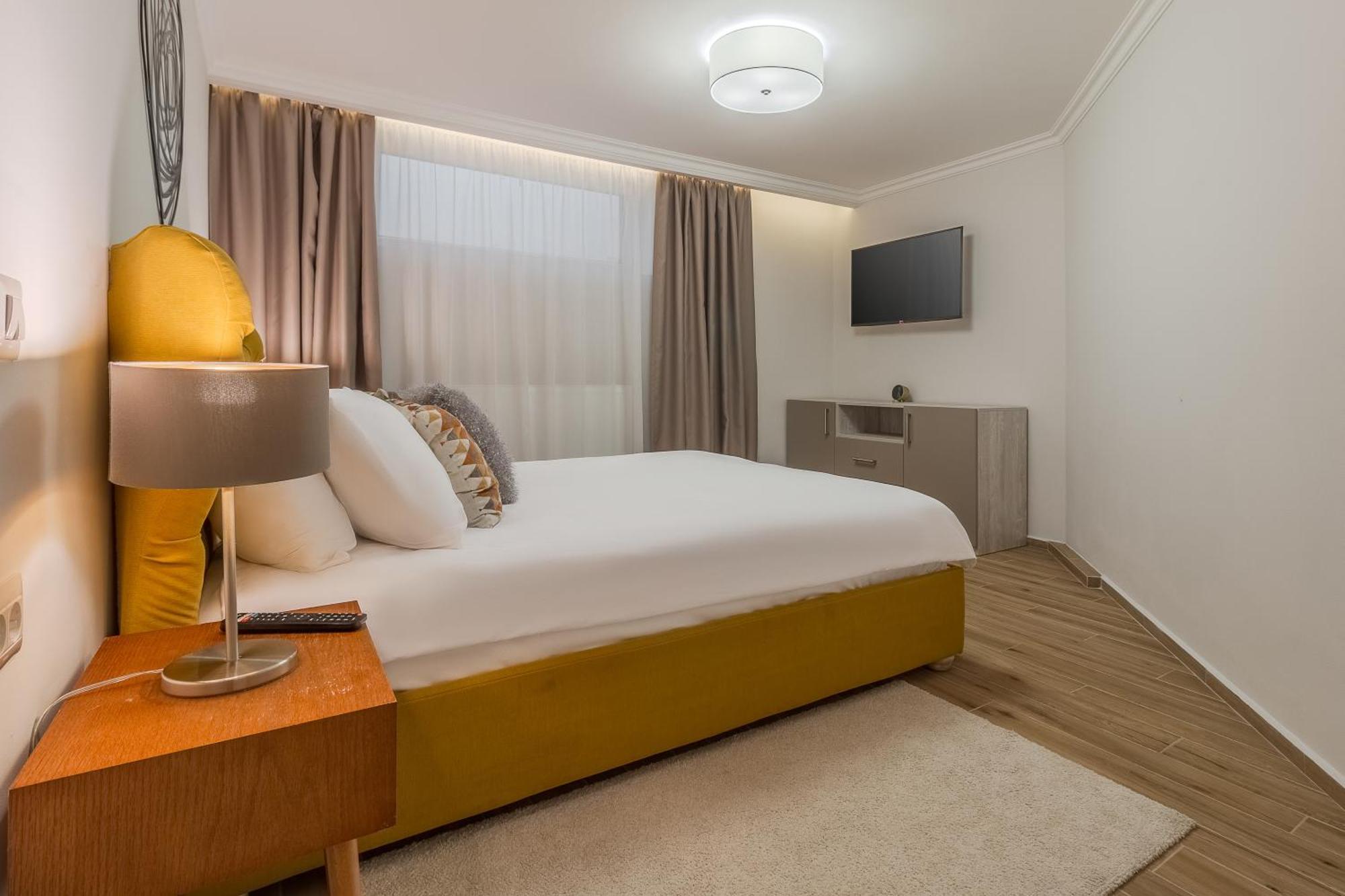 Dozsa Residence Орадеа Екстериор снимка