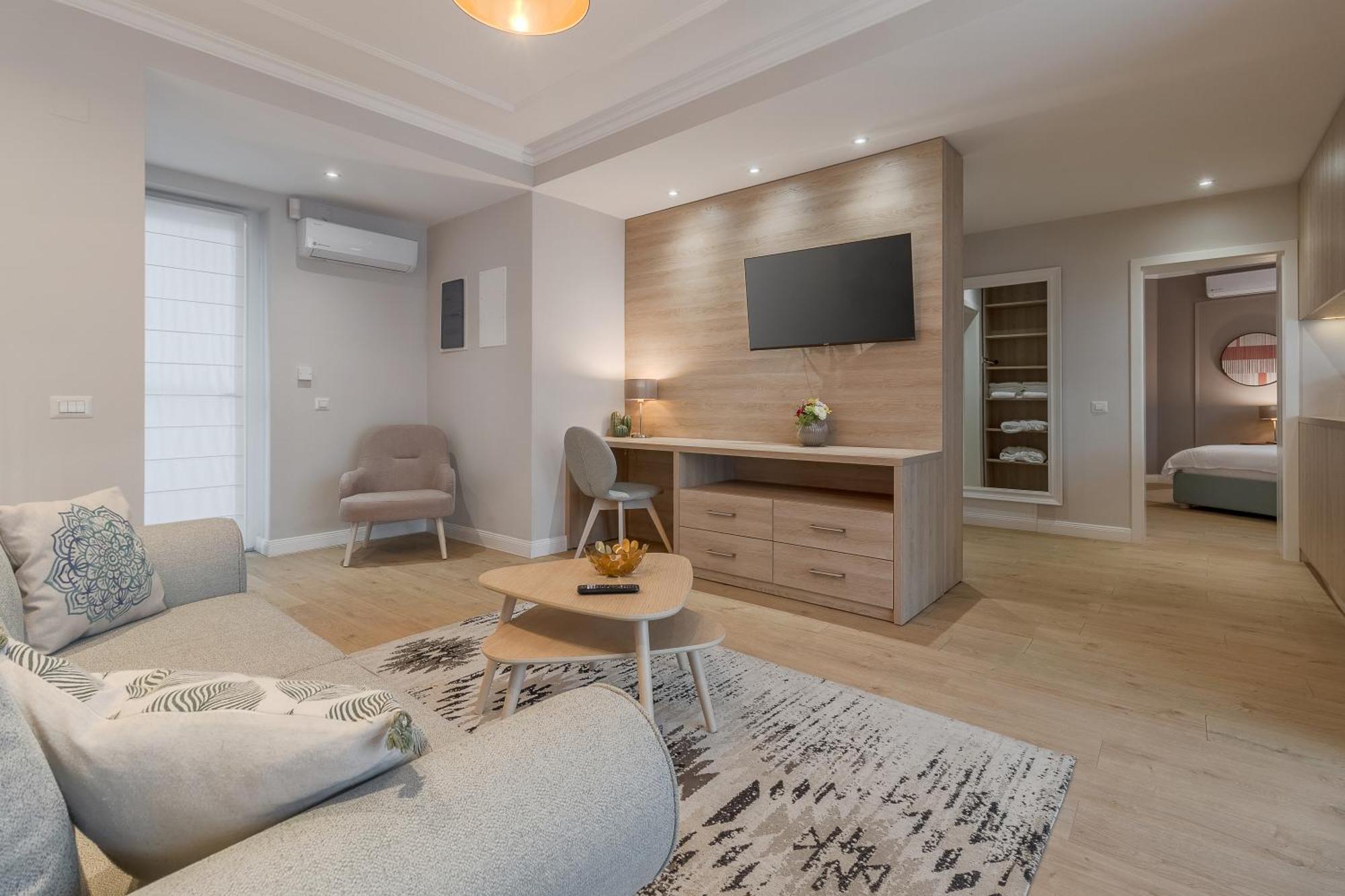 Dozsa Residence Орадеа Екстериор снимка