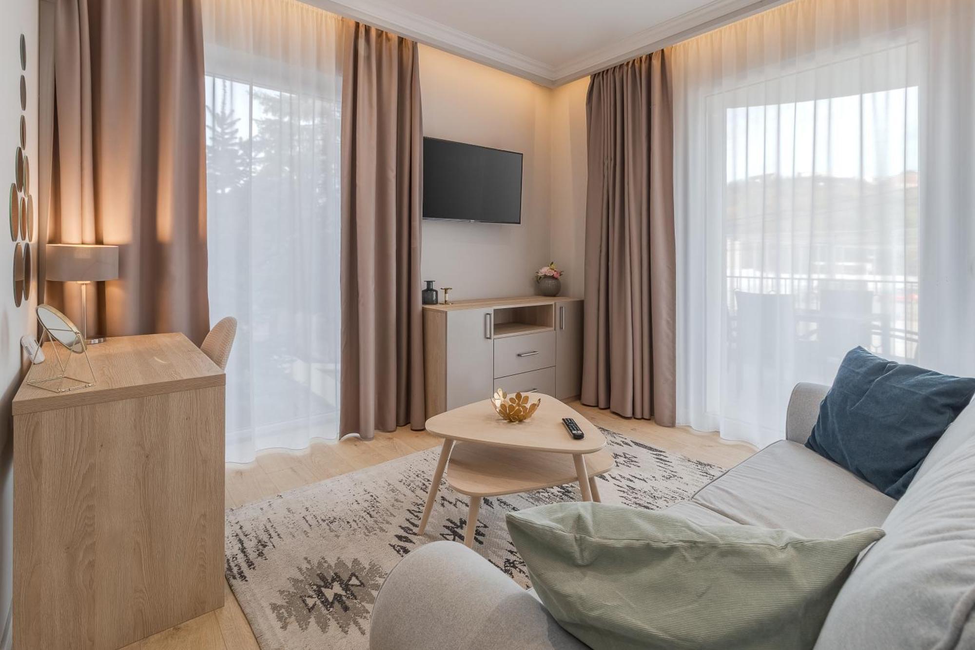Dozsa Residence Орадеа Екстериор снимка